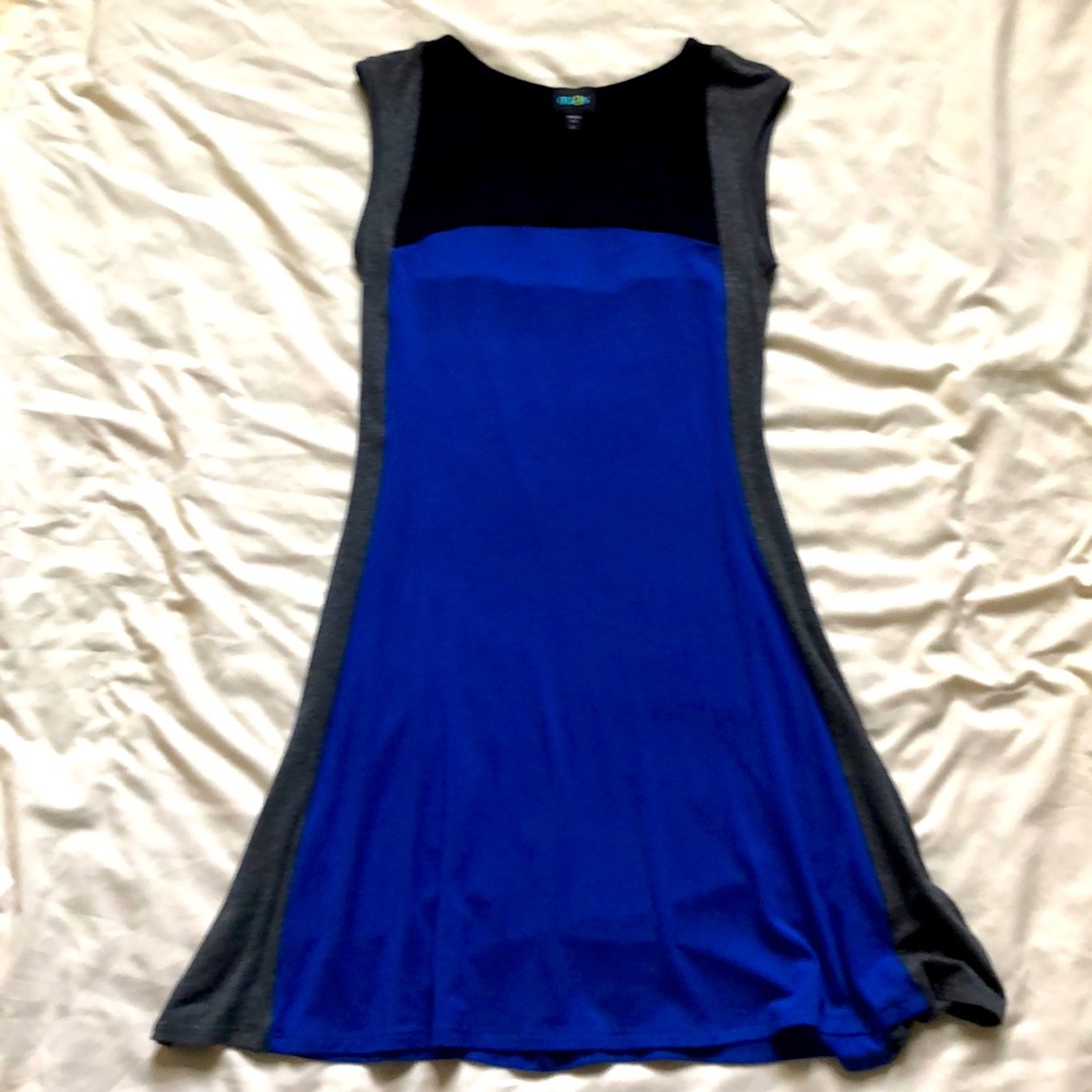 Womens sleeveless dress XS
